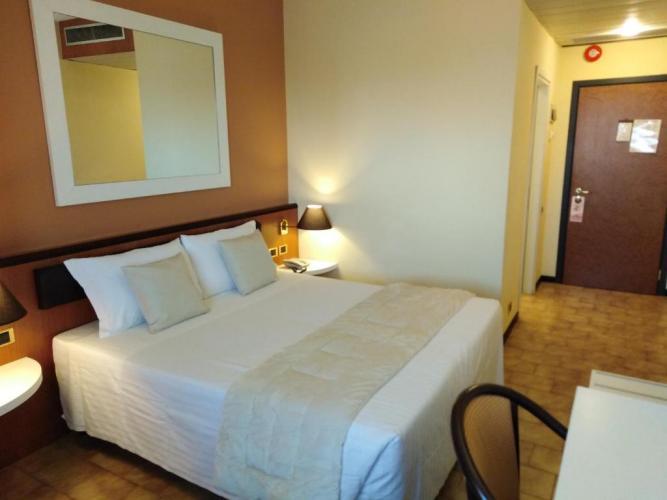 Rhi Porta Bologna Hotel Pieve di Cento Ruang foto