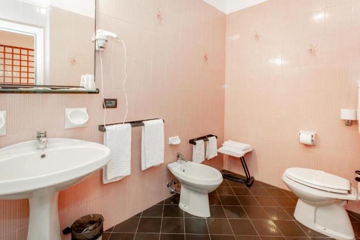 Rhi Porta Bologna Hotel Pieve di Cento Ruang foto