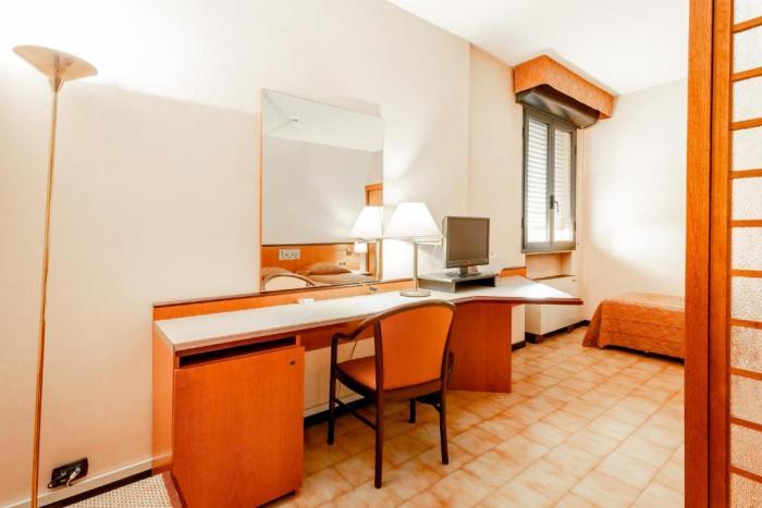 Rhi Porta Bologna Hotel Pieve di Cento Ruang foto